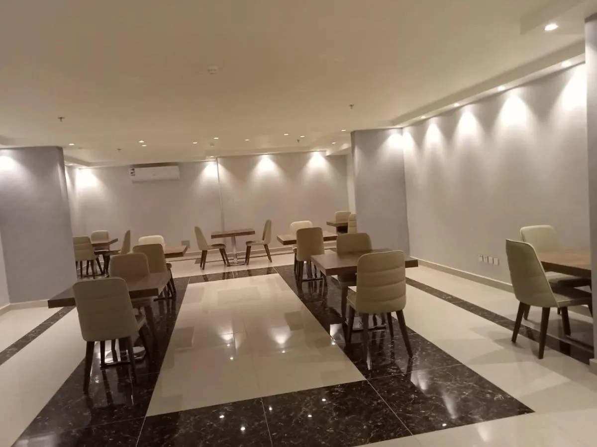 Y Platinum Hotel Medína