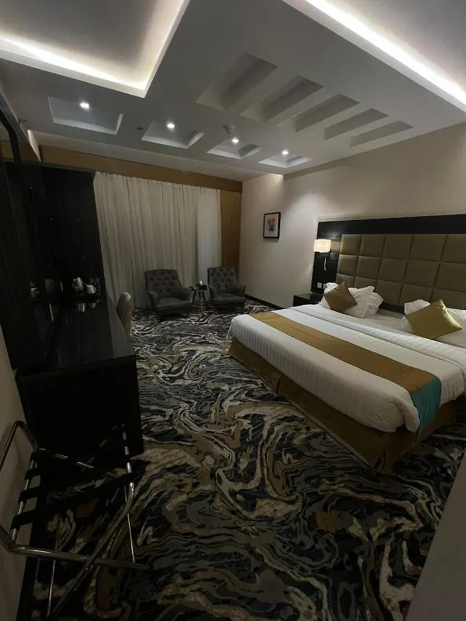Y Platinum Hotel Medína