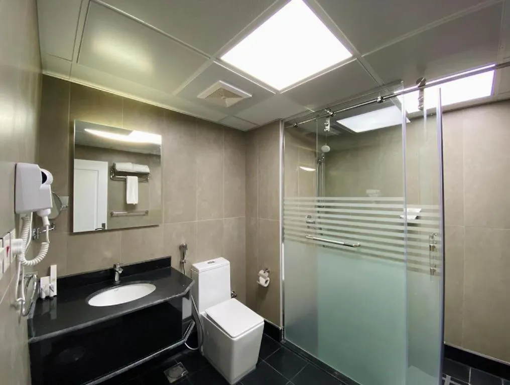 Y Platinum Hotel Medína