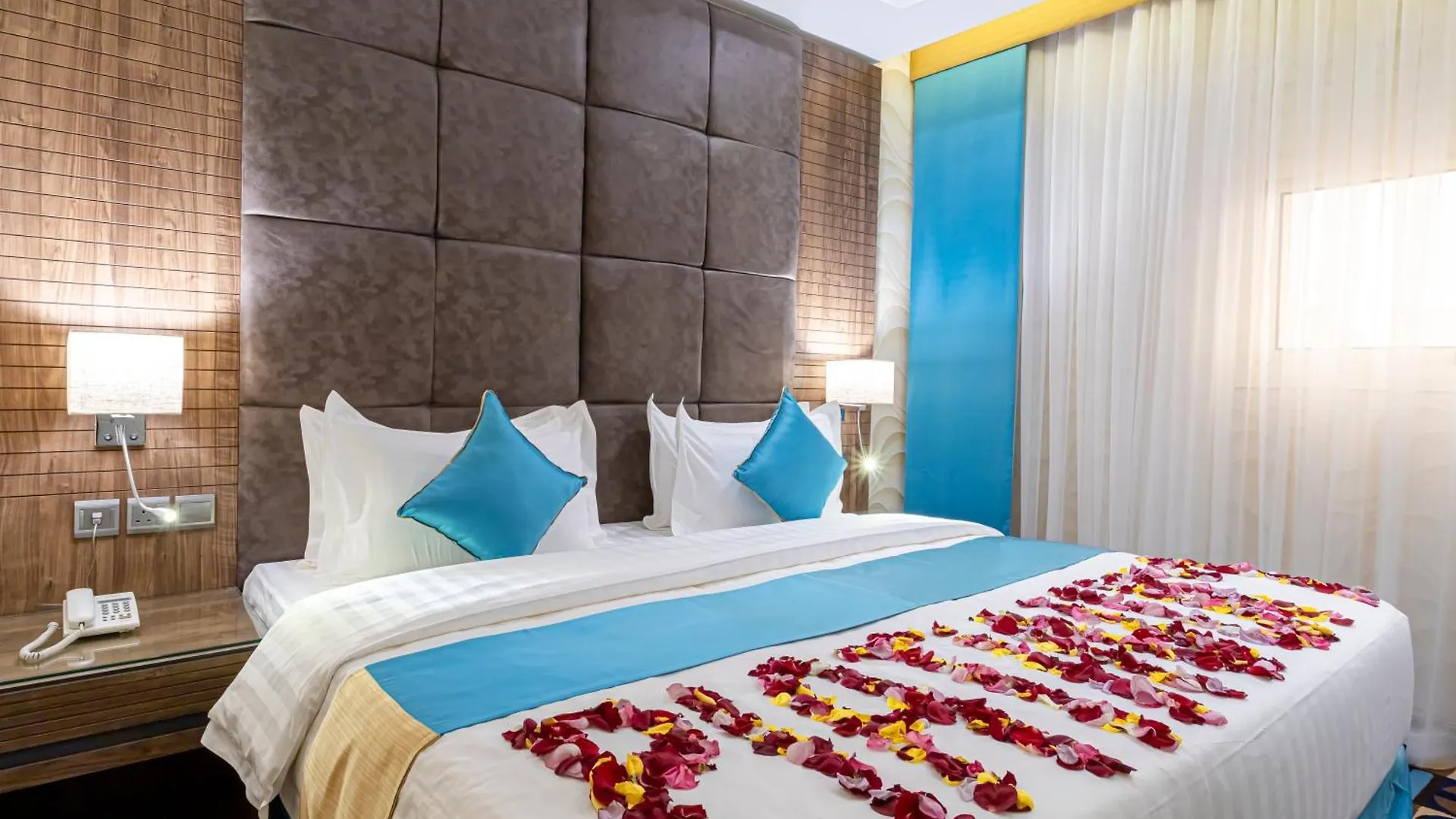 Y Platinum Hotel Medina